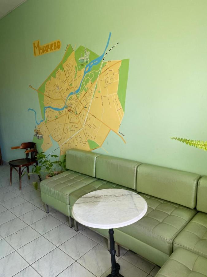 Centre Hostel Mukacheve Luaran gambar